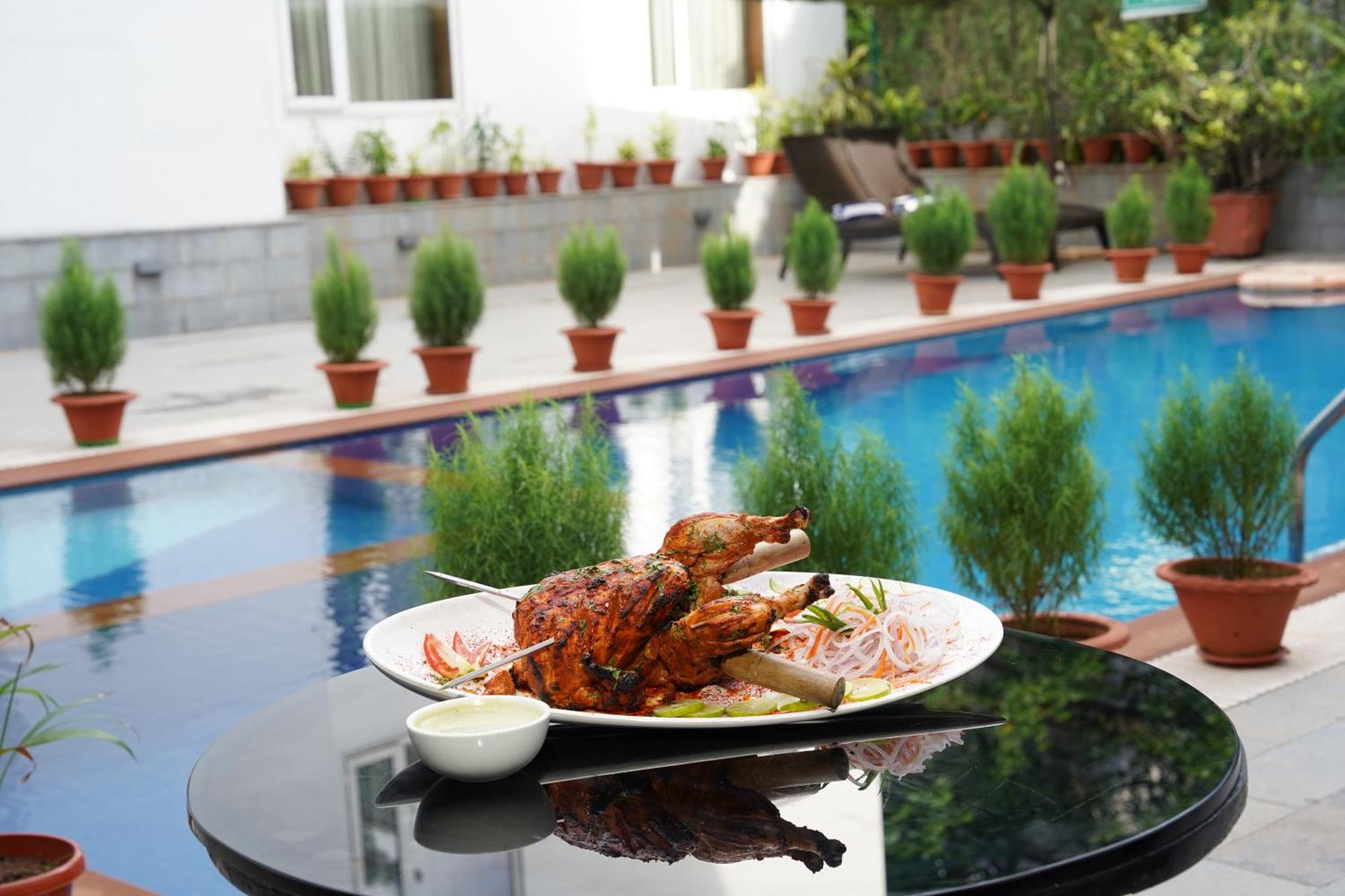 Ira By Orchid Bhubaneswar Hotell Eksteriør bilde