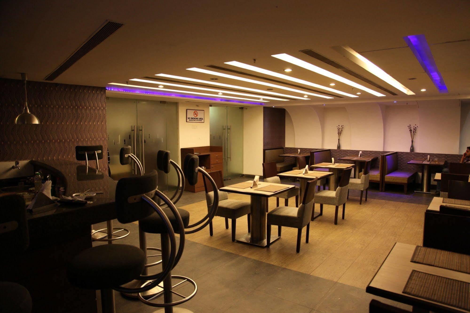 Ira By Orchid Bhubaneswar Hotell Eksteriør bilde